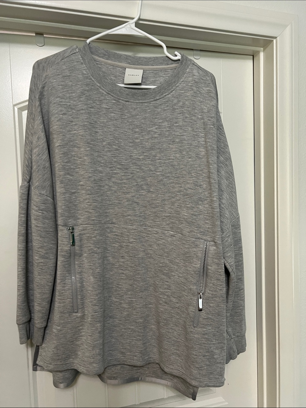 Varley lightweight sweatshirt